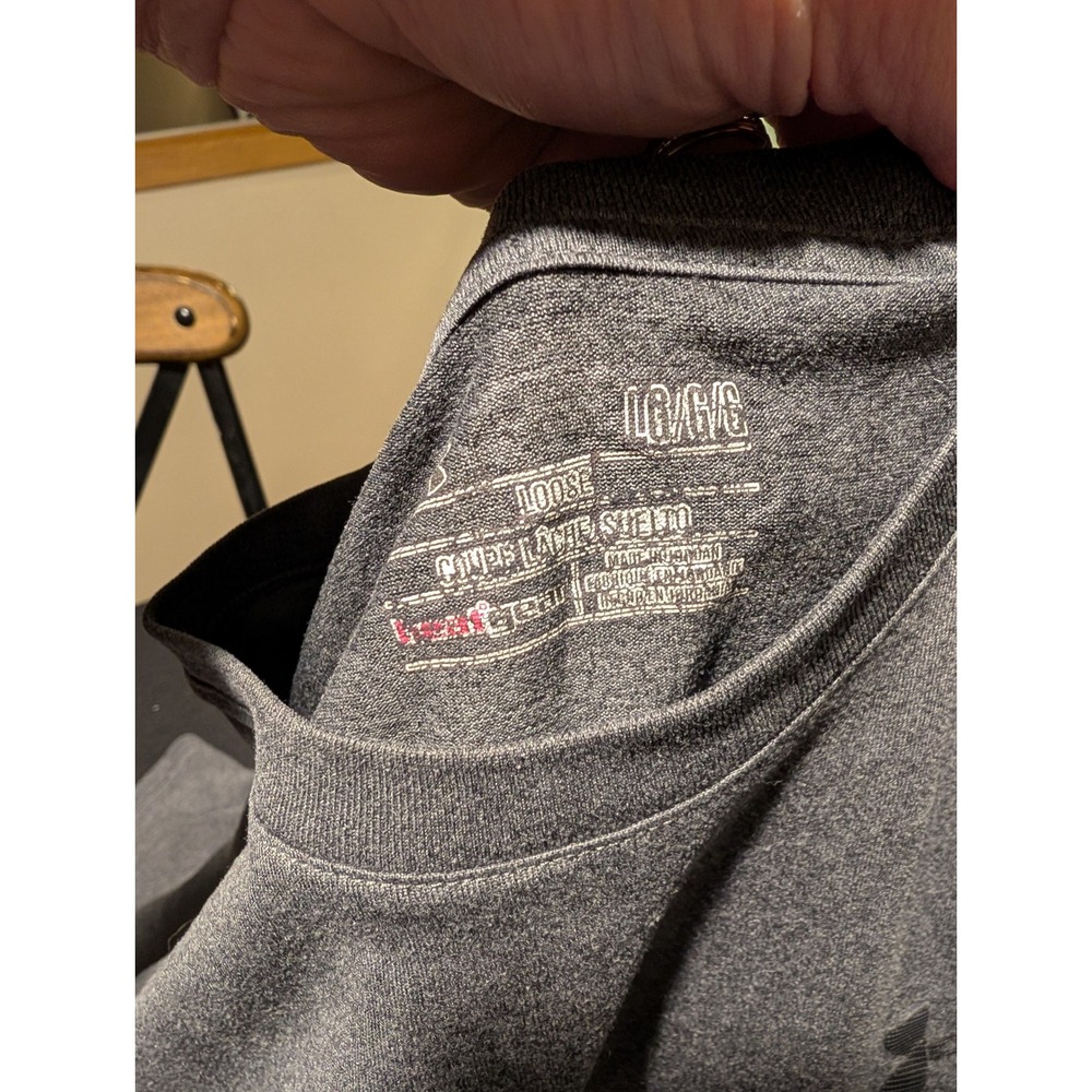 Under Armour Mens HeatGear Loose Fit Training Shirt Gray Heather Large LG - Picture 4 of 5